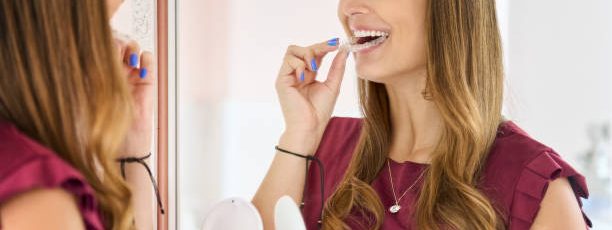 tips for wearing clear aligners comfortably all day